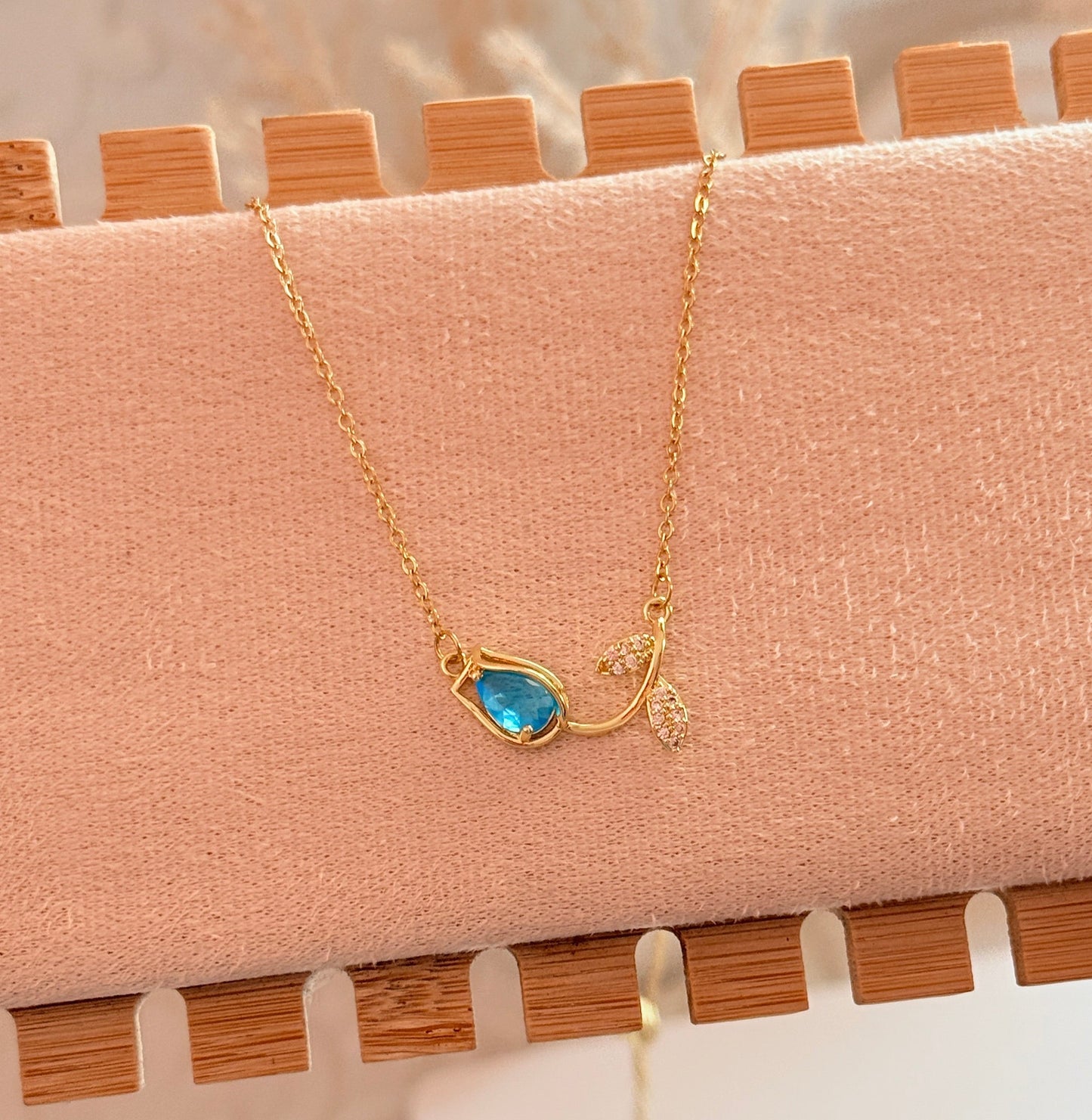 Light blue tulip necklace