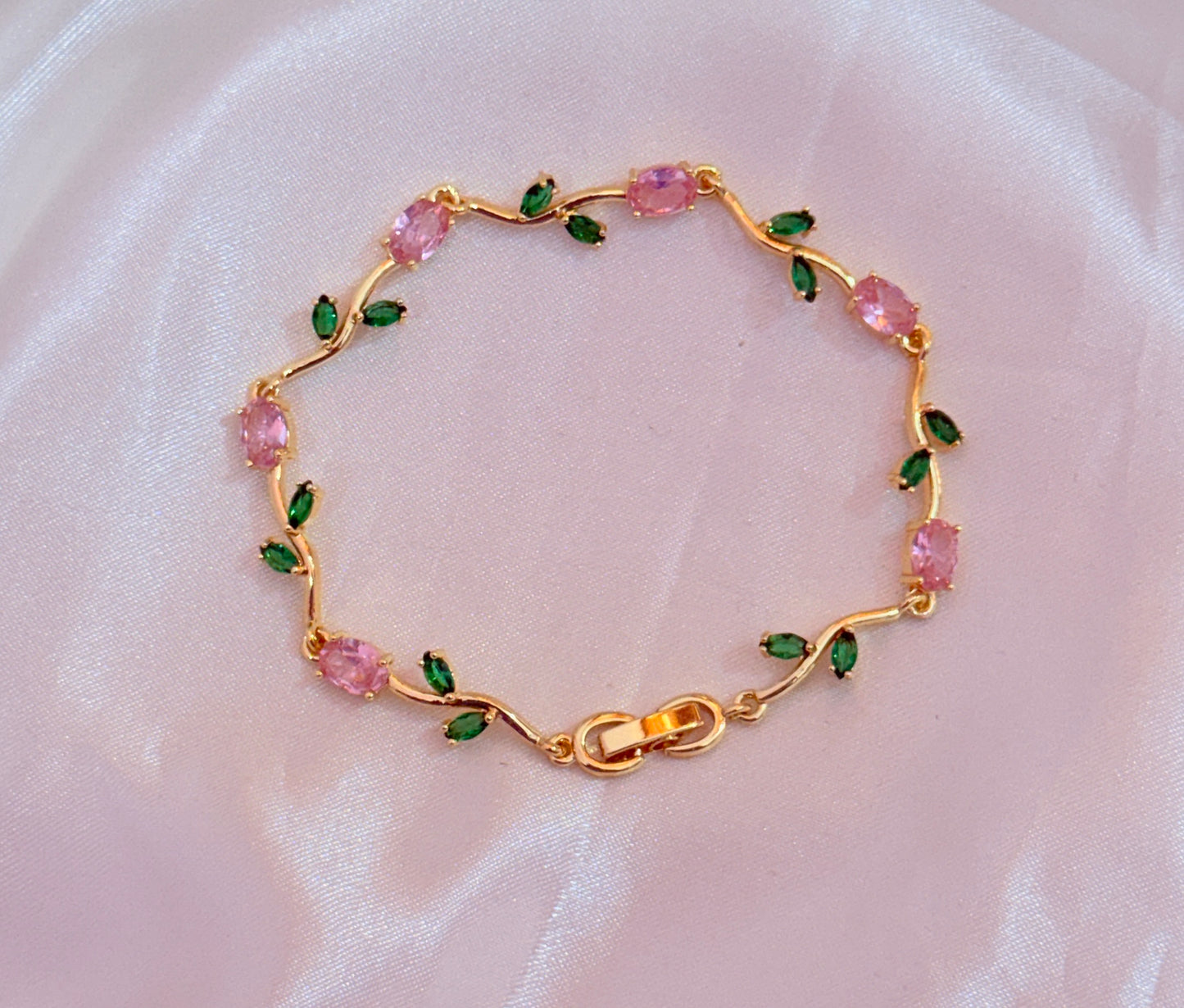 Pink Petal tulip bracelet