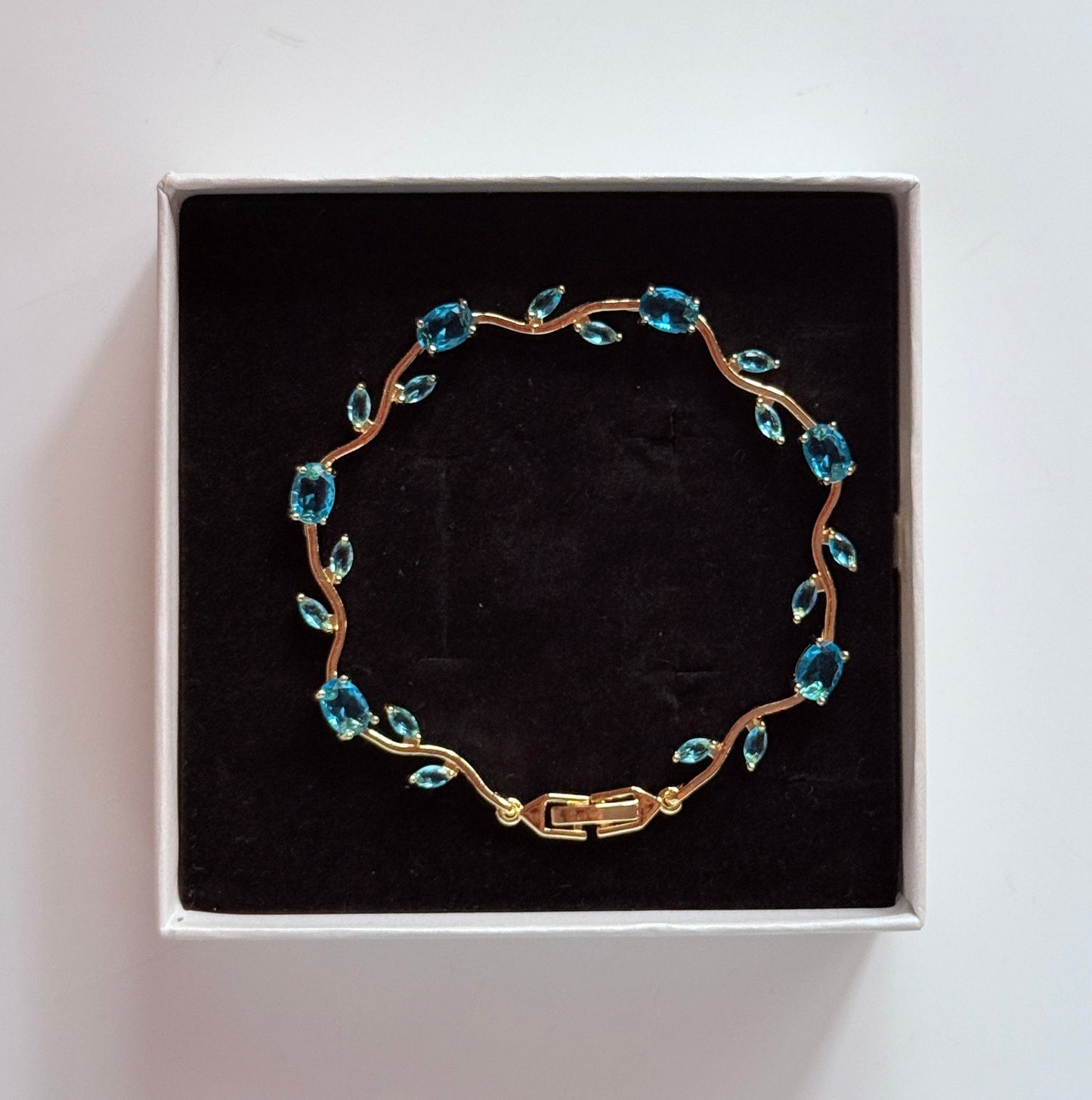 Aqua tulip bracelet