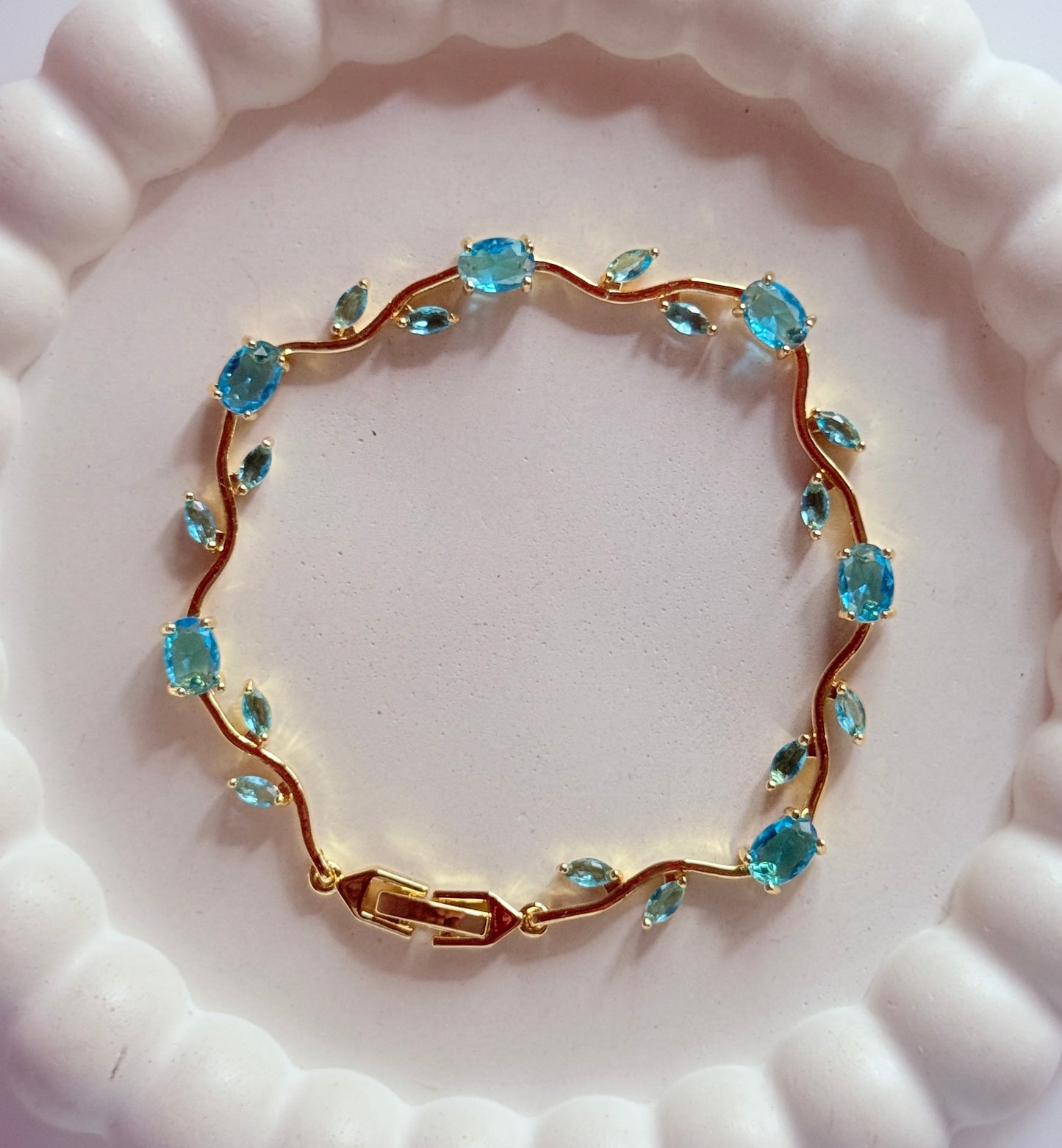 Aqua tulip bracelet