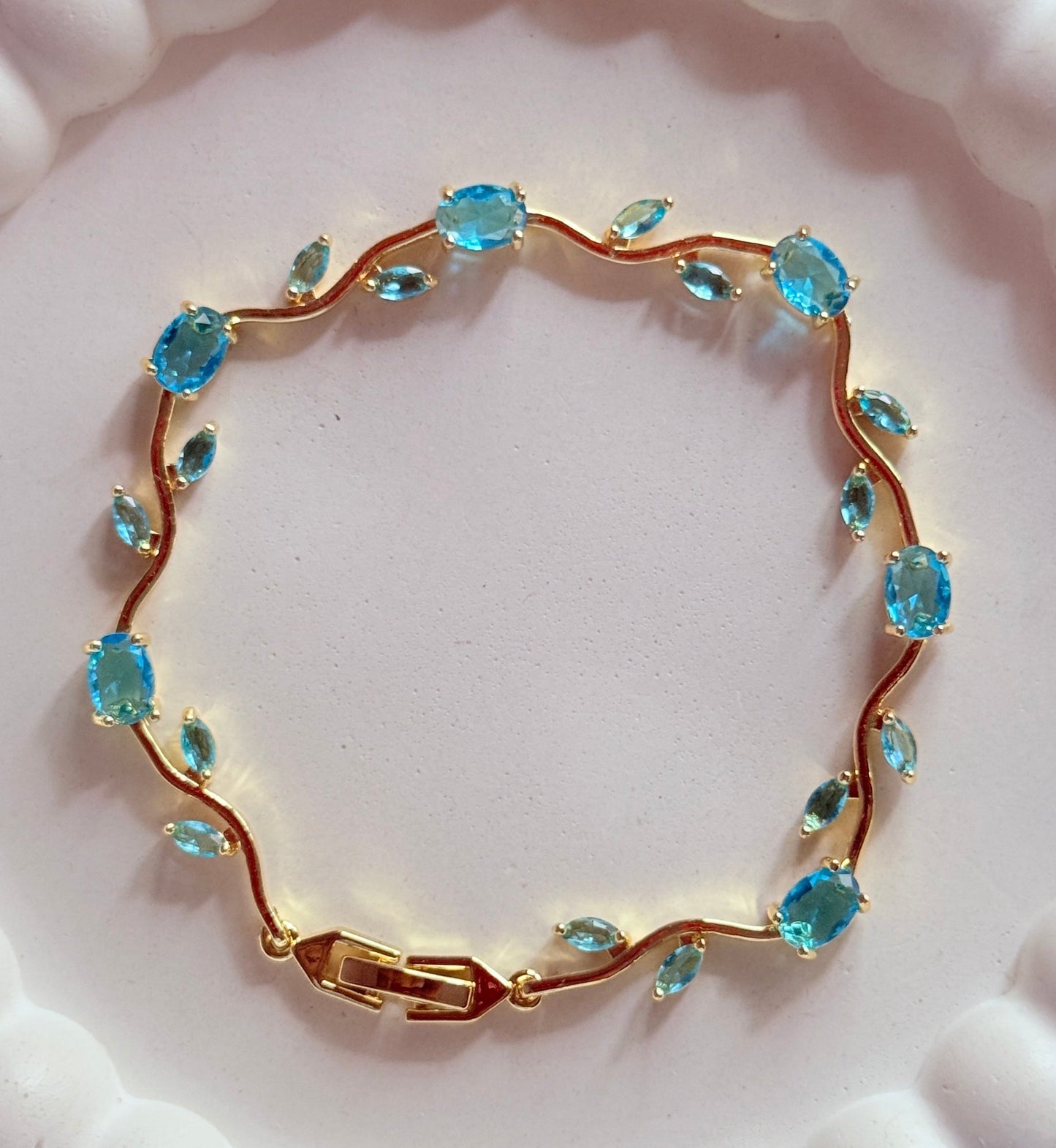 Aqua tulip bracelet