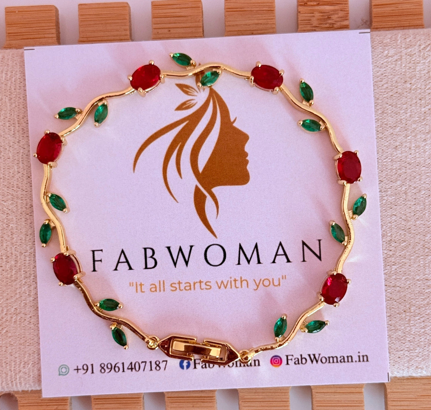 Red green tulip bracelet