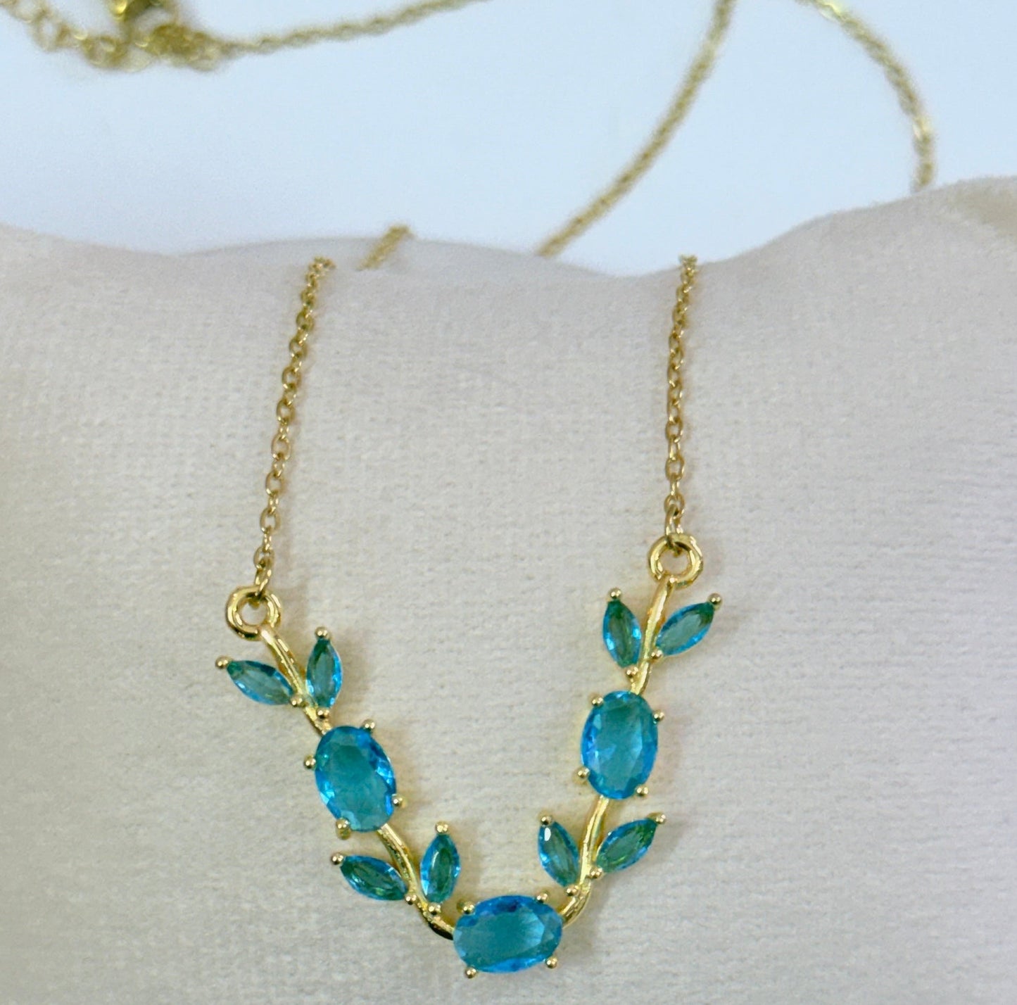 Blue tulip necklace