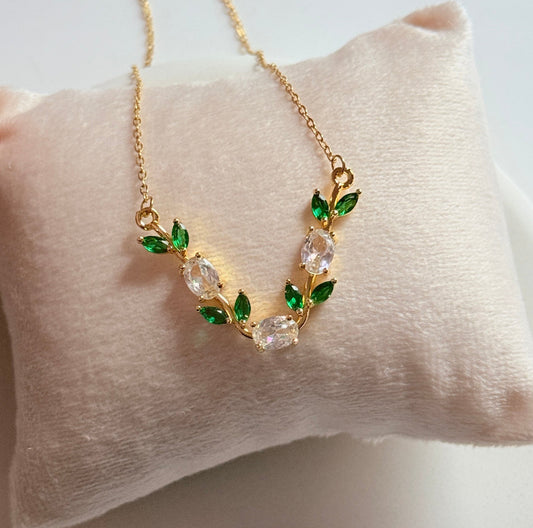 White green tulip necklace