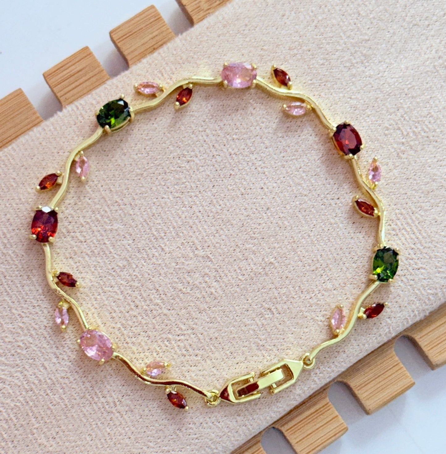 Multi-coloured 2 tulip bracelet