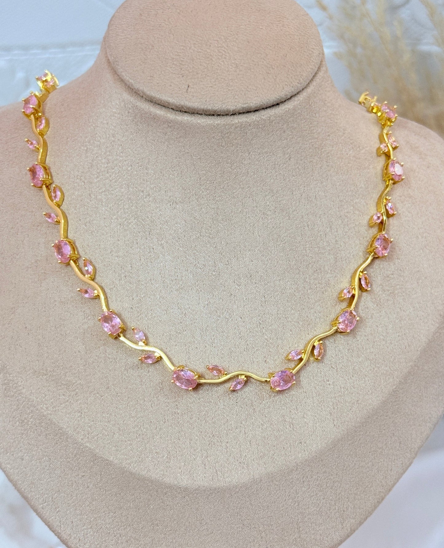 Pink Tulip chocker