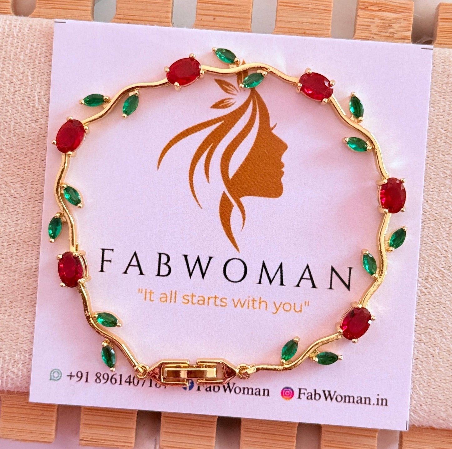 Red green tulip bracelet