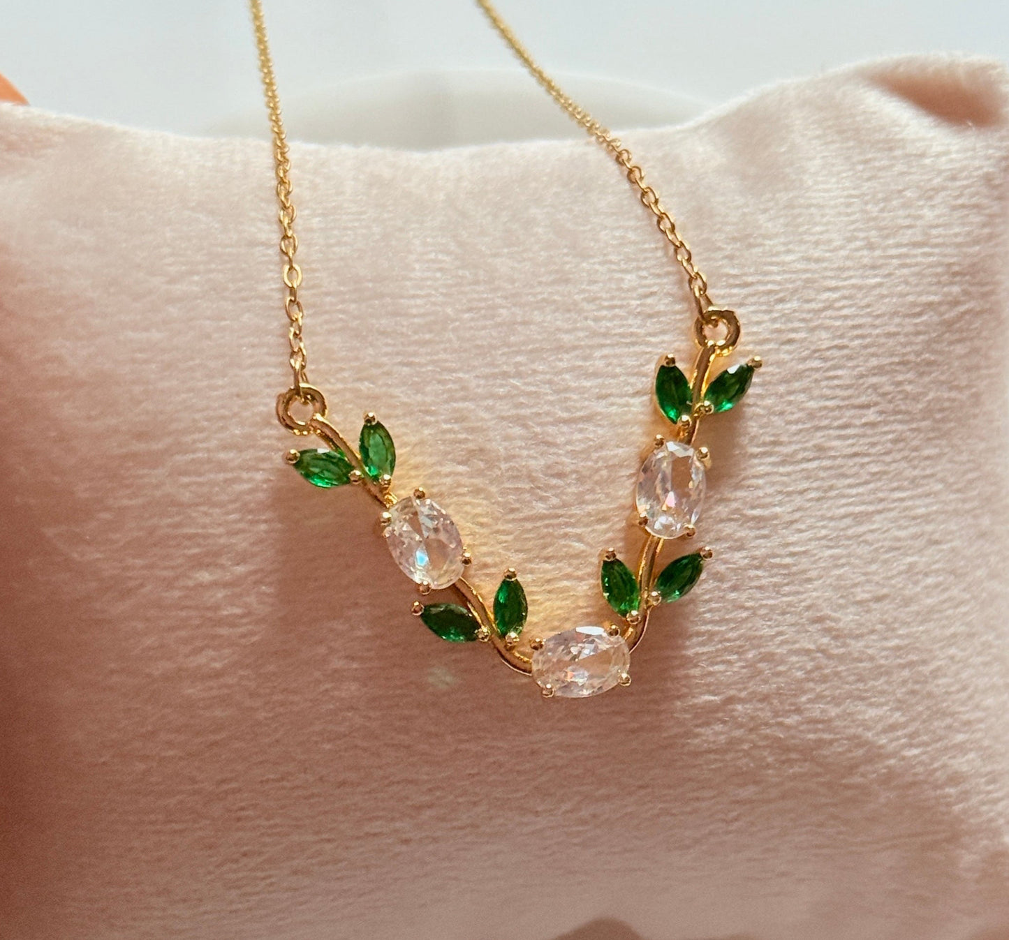 White green tulip necklace