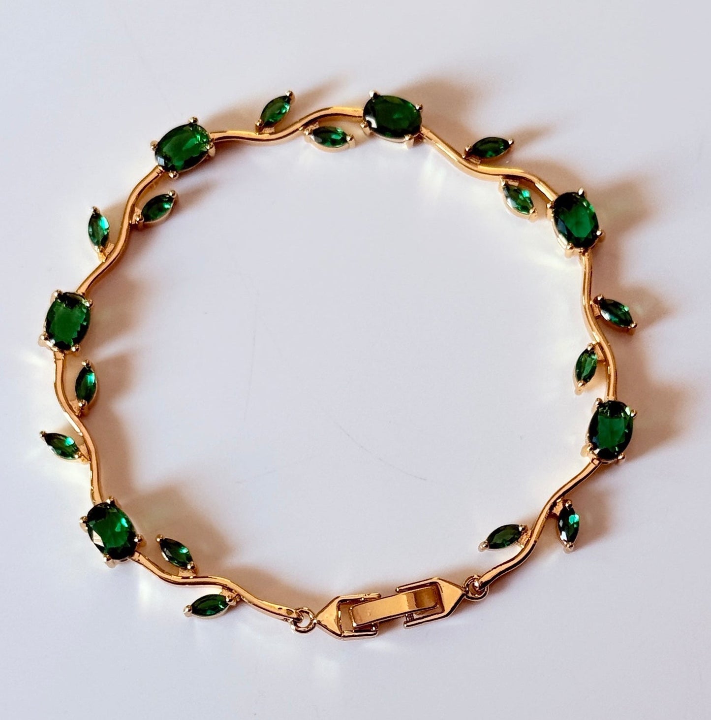 Green tulip bracelet